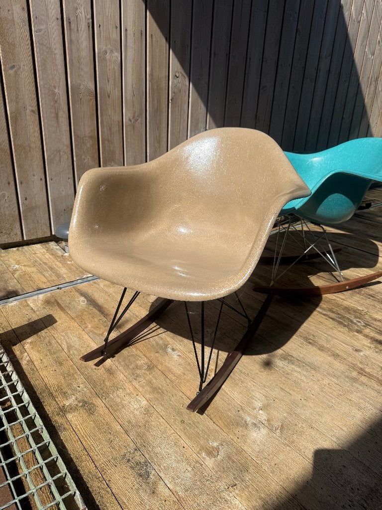 Fauteuil Eames RAR, Maison & Meubles, Enlèvement ou Envoi, Comme neuf, Moins de 75 cm