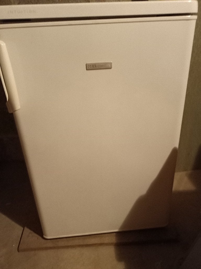 Koelkast Electrolux, Ophalen, Minder dan 85 cm, 100 tot 150 liter, Energieklasse A of zuiniger