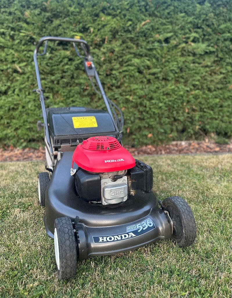 Honda HRD 536 Grasmachine te koop., Tuin en Terras, Grasmaaiers, Ophalen, Cirkelmaaier, Honda, Zo goed als nieuw