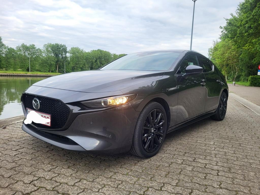 Mooie Mazda 3 skyactiv-x e 186 pk machine grey te koop, Auto's, Particulier, Te koop