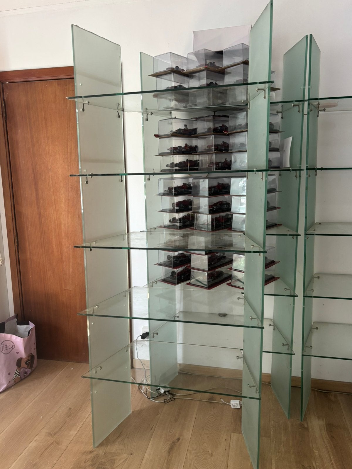 Vitrine en verre, Maison & Meubles, Accessoires pour la Maison | Étagères pour CD & DVD, Enlèvement, Comme neuf, Verre