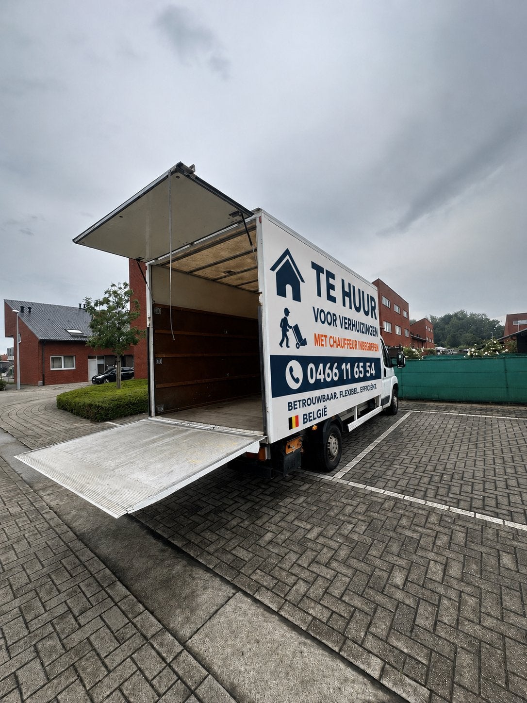 Camionet met Chauffeur te huur