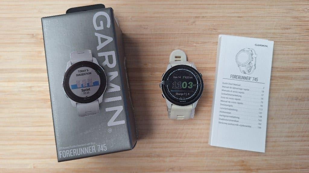 Montre Garmin Forerunner 745, Étanche, Garmin, Avancer d'un pas, Enlèvement
