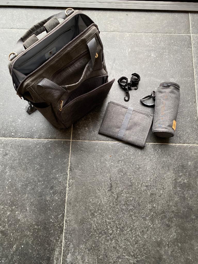 Luiertas/rugzak Lassig, Enfants & Bébés, Sac à langer bébé, Enlèvement, Comme neuf, Sac à dos