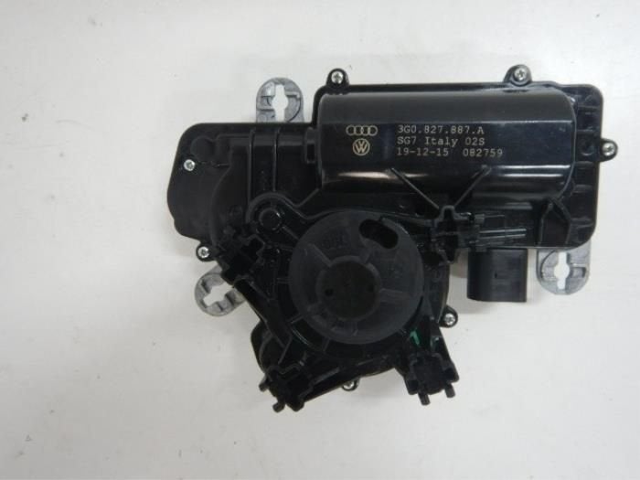 Slotmechaniek Achterklep Volkswagen Passat (22742426), Ophalen of Verzenden, Gebruikt