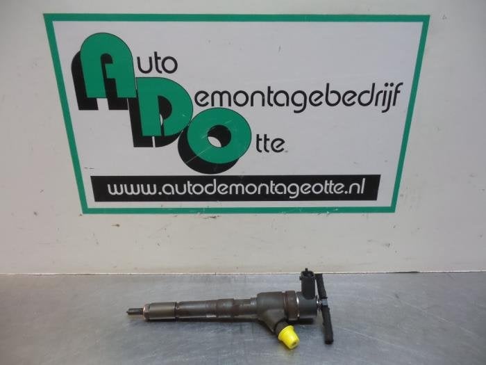 Injecteur (diesel) d'un Opel Combo (Combo 02-), -, Opel, 3 mois de garantie, Utilisé