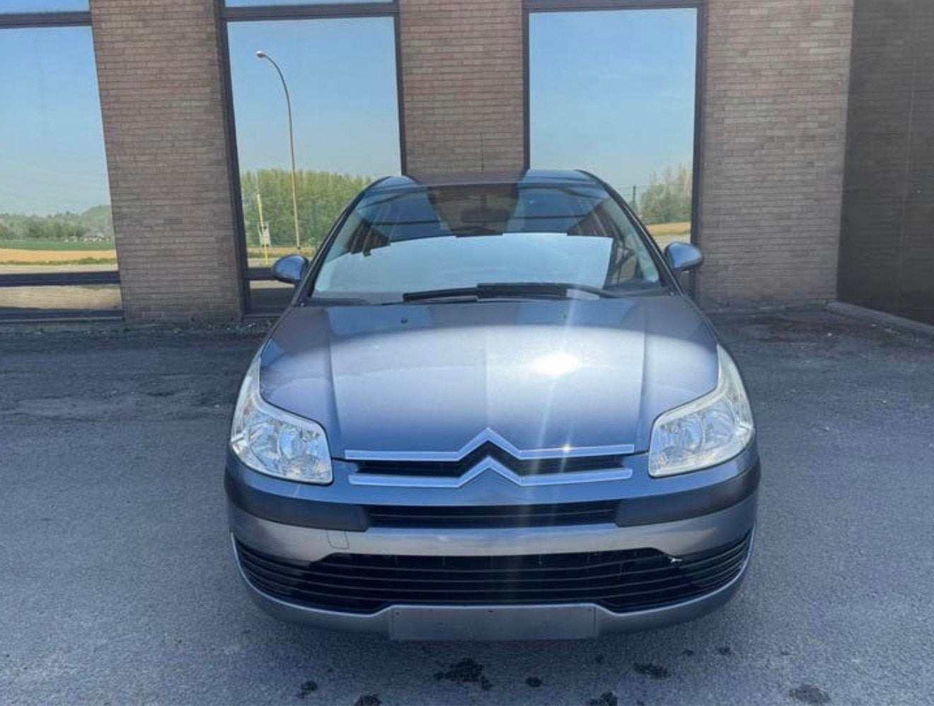 Citroën C4 1.4 essence LEZ OK, Argent ou Gris, Achat, Entreprise, Boîte manuelle