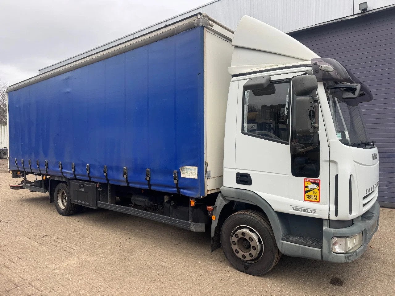 Iveco EuroCargo 120 *120EL17-BELGIAN ORIGINE-AC* (bj 2006), Autos, Camions, Entreprise, Achat, Air conditionné, Iveco, Diesel
