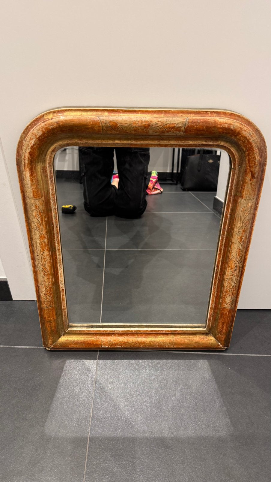 Petit miroir ancien doré style Louis-Philippe décor floral, Enlèvement, Rectangulaire, Moins de 50 cm, Moins de 100 cm