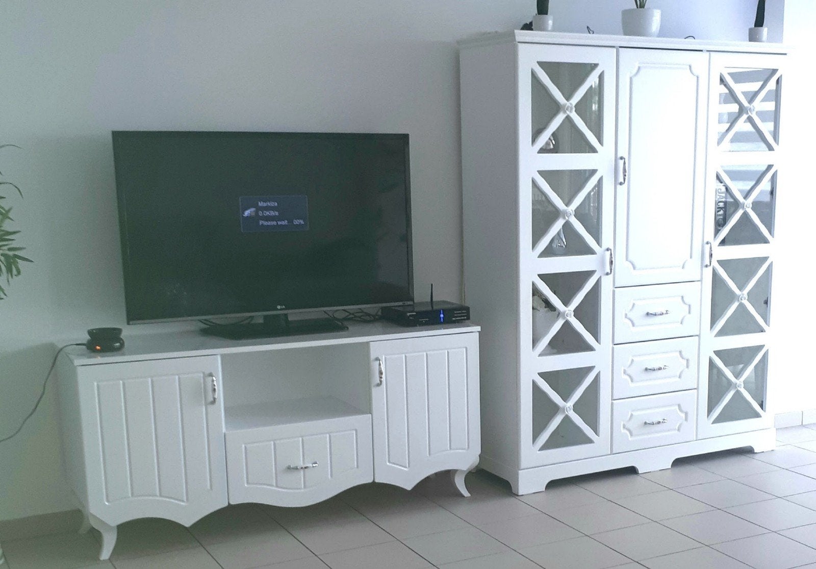 Tv kast, vitrine, Ophalen