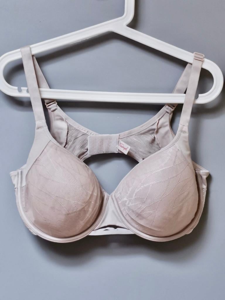 BH maat 90E - TRIUMPH, Kleding | Dames, Triumph, Ophalen of Verzenden, BH
