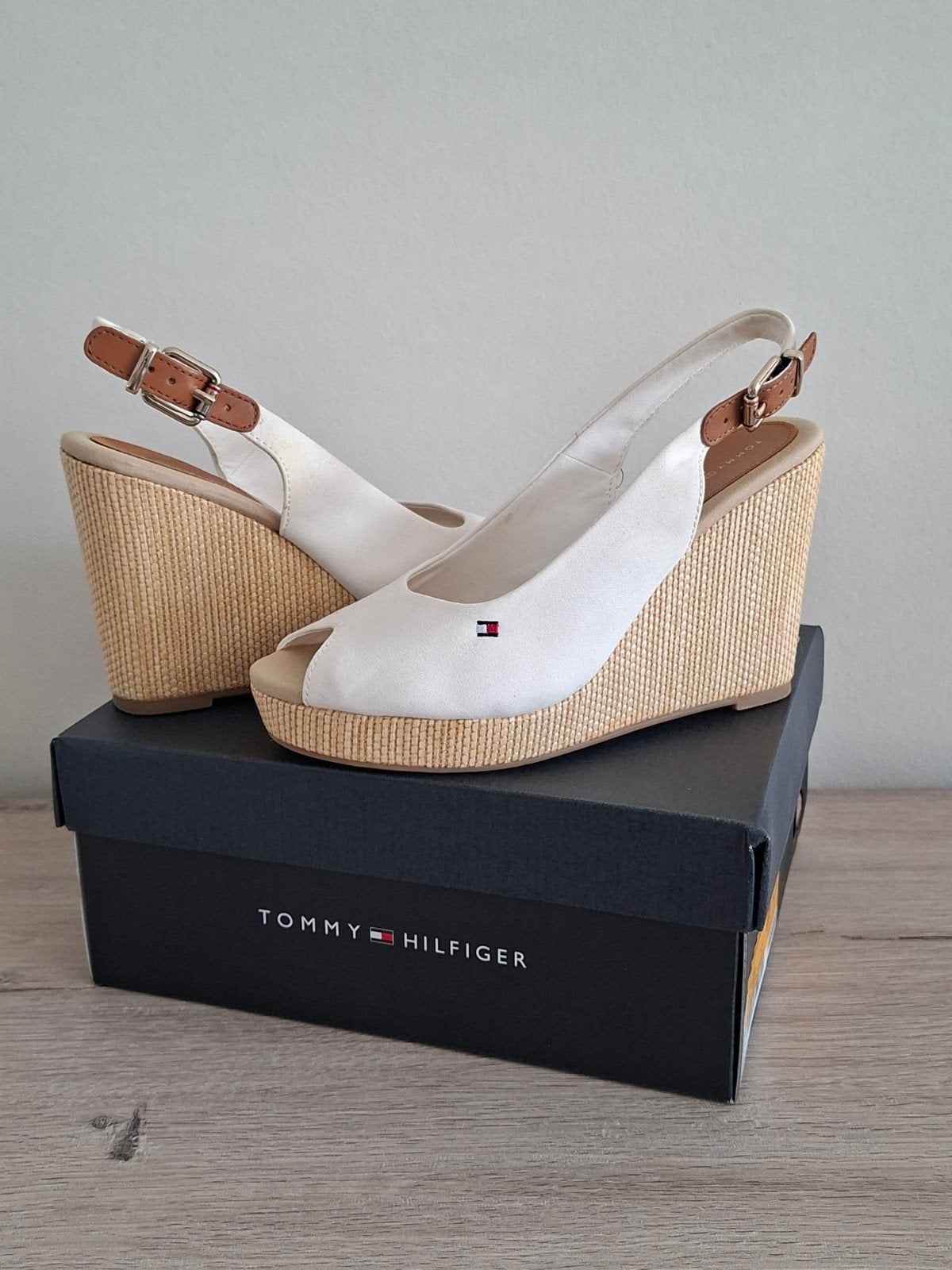 Damesschoen Tommy Hilfiger Maat 38, Kleding | Dames, Schoenen, Tommy hilfiger, Ophalen of Verzenden, Nieuw