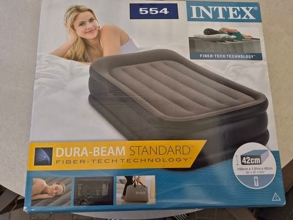 luchtmatras INTEX nieuw, Caravanes & Camping, Matelas pneumatiques, Enlèvement, Pompe intégrée, Neuf, 1 personne