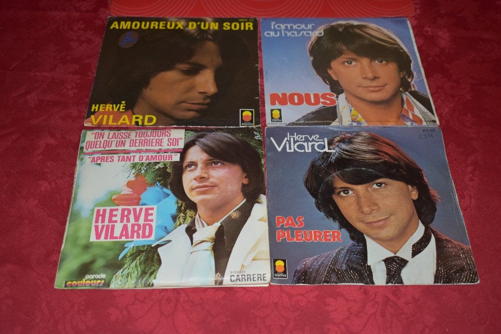 45t's van de franse chansonnier Hervé VILLARD jaren '70, Ophalen of Verzenden, Zo goed als nieuw
