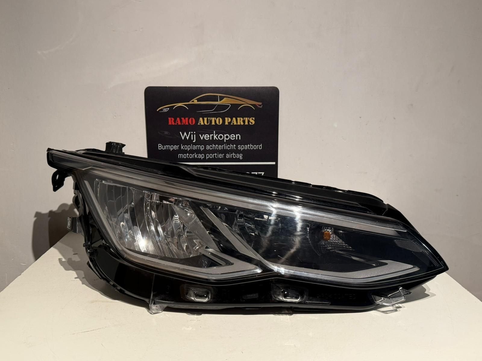 VW GOLF 8 VIII KOPLAMP FULL LED RECHTS 5H1941030, Auto-onderdelen, Gebruikt, -, Volkswagen, -