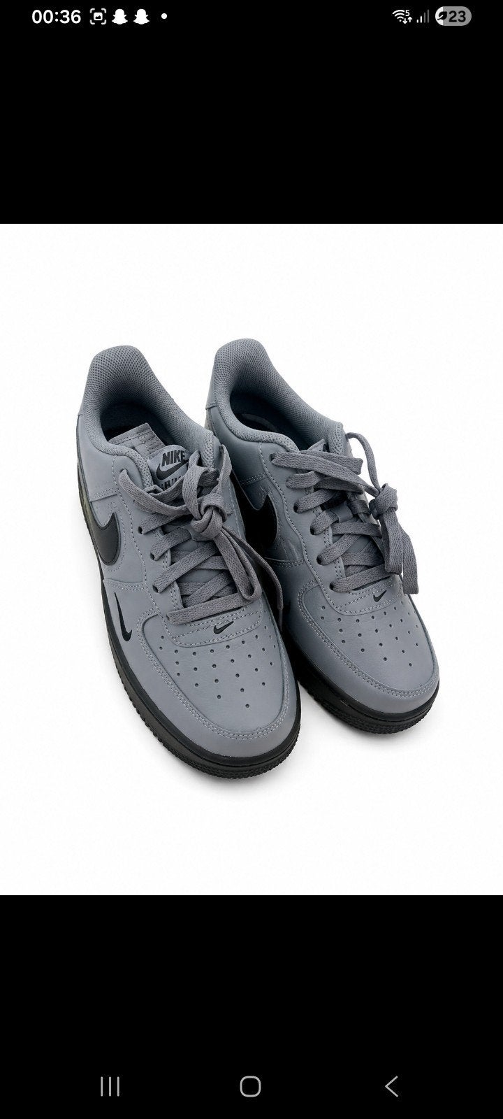 Te koop Nike Air Force 1 '07, nieuw en nooit gedragen.
 HÉ, Ophalen of Verzenden, Schoenen