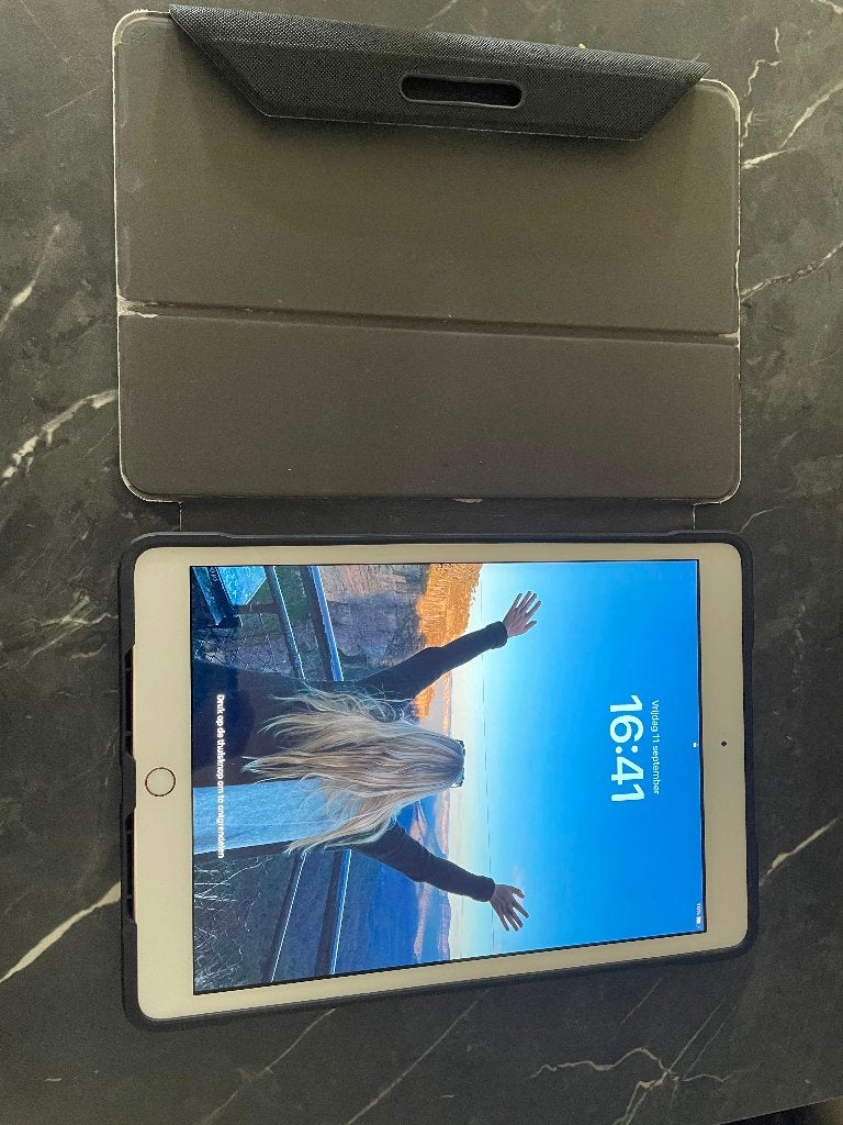 Ipad 7e generatie 128 GB - werkt nog perfect!, Computers en Software, Ophalen, Rose Goud, Gebruikt, Apple iPad