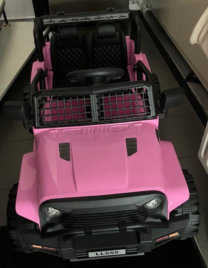 Elektrische kinderauto (roos), Enlèvement, Comme neuf