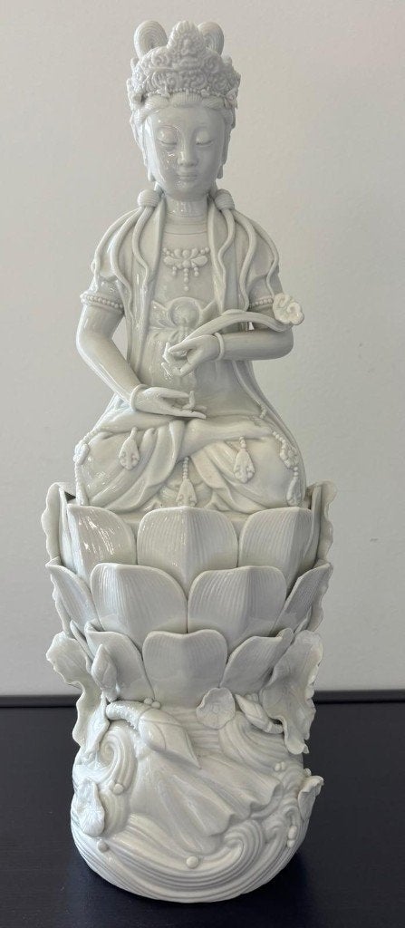 Blanc de Chine Guanyin Lotus, Antiek en Kunst, Ophalen