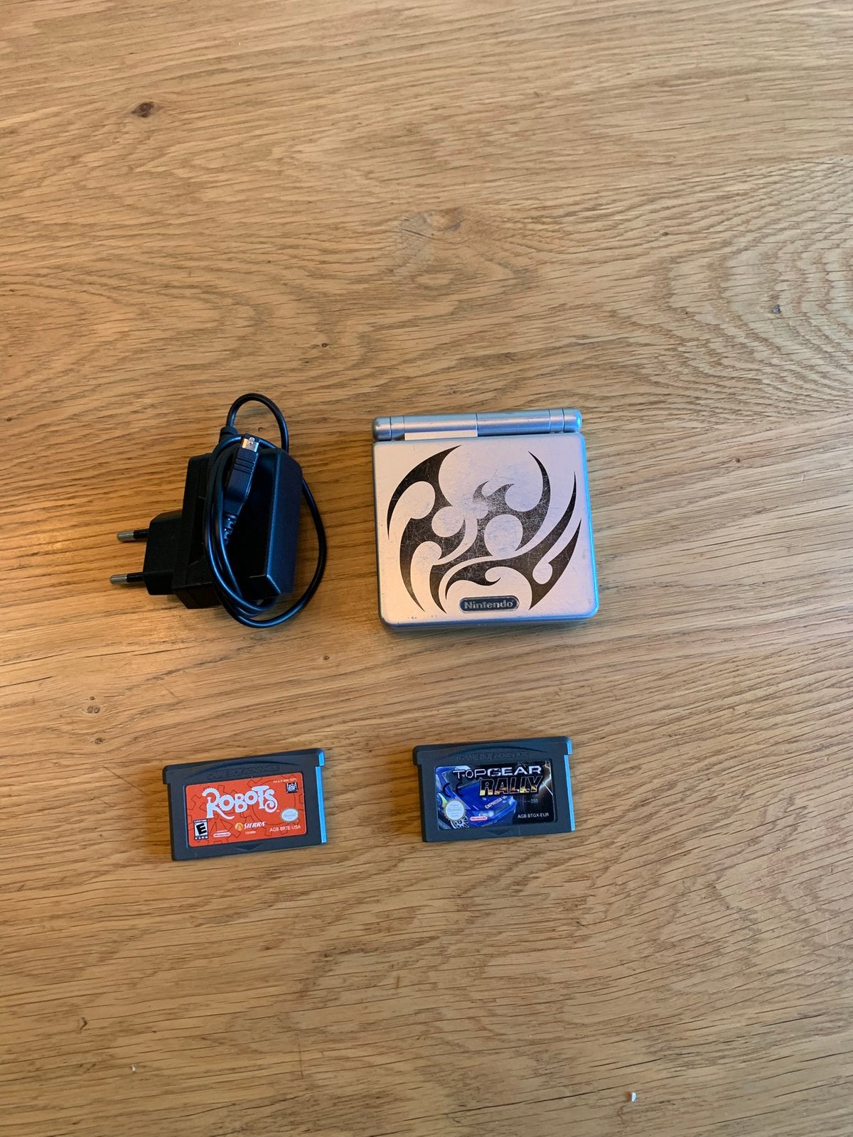 Nintendo Game Boy Advance SP + 2games, Ophalen of Verzenden, Zo goed als nieuw, Game Boy Advance