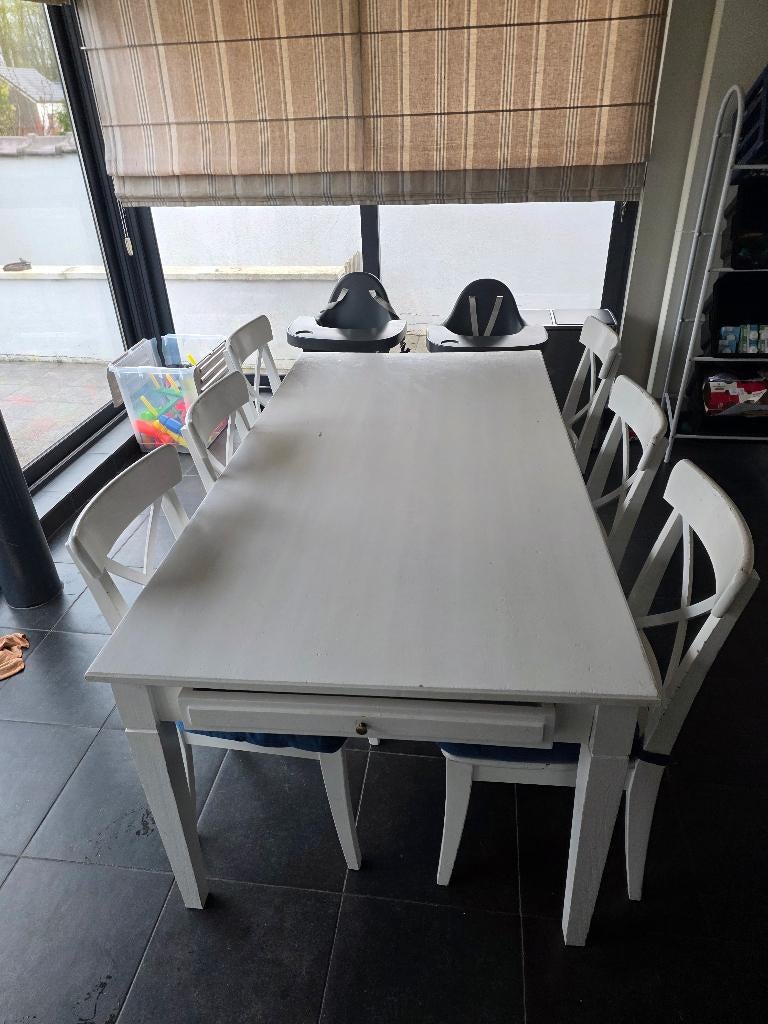 Table et chaises en bois massif, Maison & Meubles, Enlèvement, Utilisé, Classique, 6 à 8 chaises