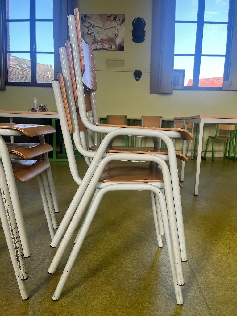 Schoolmeubilair, lessenaars, schoolstoelen en banken, Ophalen, Gebruikt