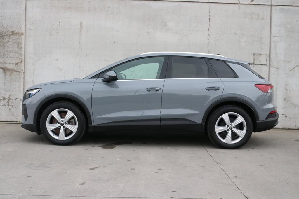 Audi Q4 e-tron 40 WARMTEPOMP APP PANO, Zwart, 0 kg, 5 zetels, Parkeersensor