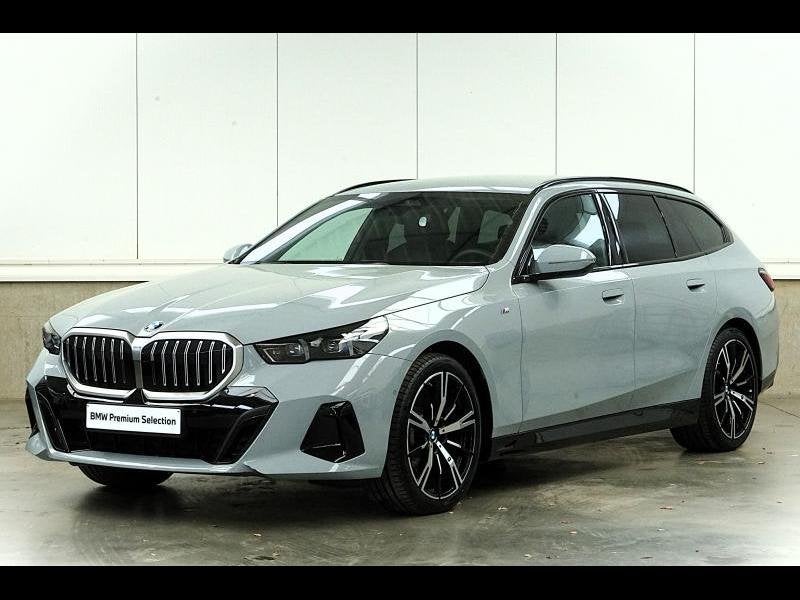 BMW Serie 5 520 M SPORT - HARMAN-KARDON - ACC - HAAK, Argent ou Gris, Euro 6, Entreprise, Noir