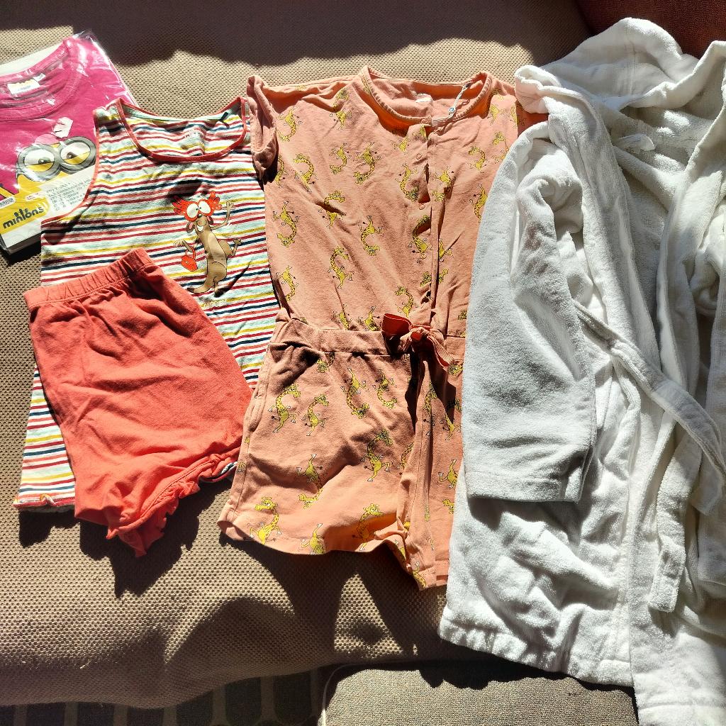 Pack pyjama Woody, peignoir et t-shirt neufs, Neuf, Enlèvement ou Envoi, Ensemble, Fille