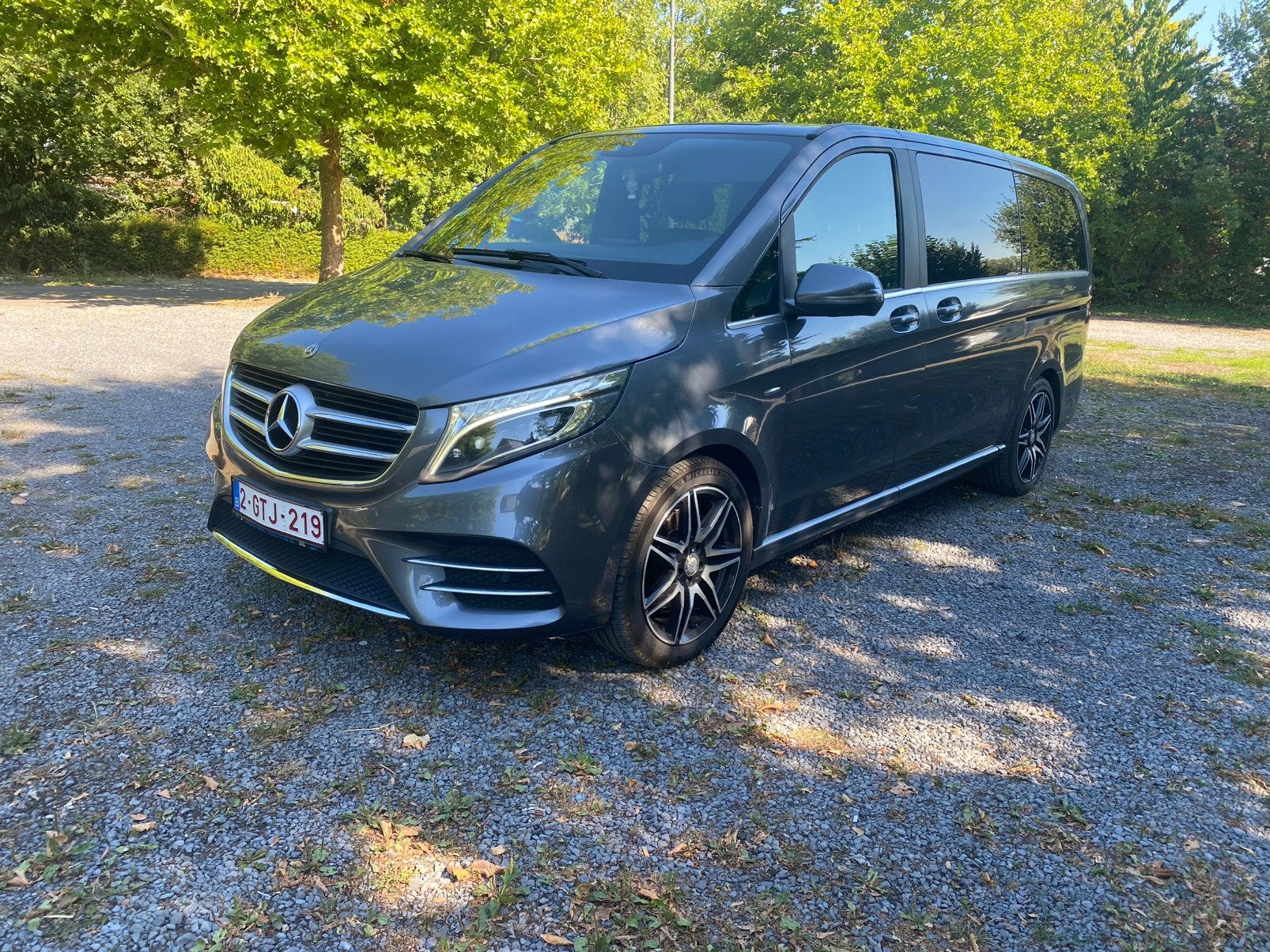 Mercedes V250d AMG emballée, Autos, Cuir, Argent ou Gris, Achat, Euro 6