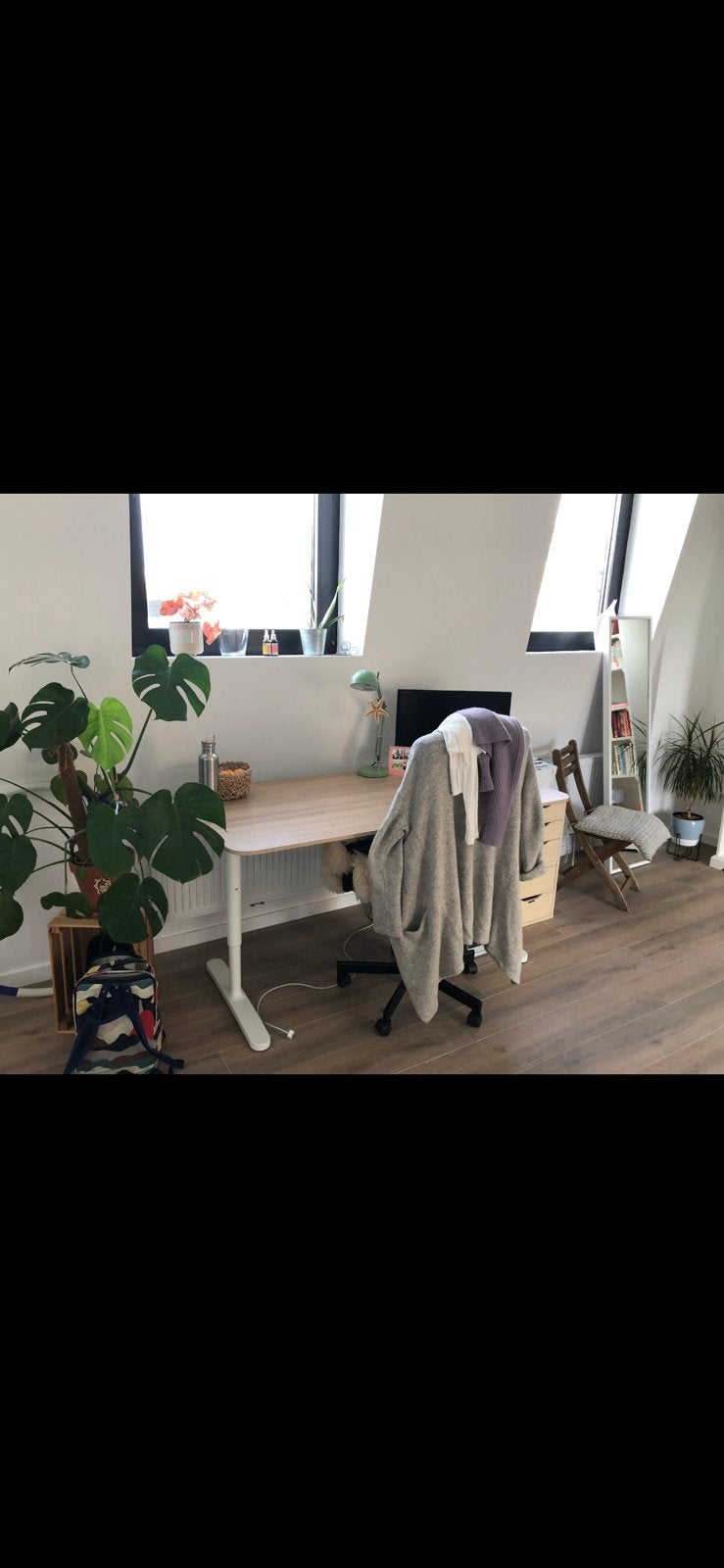 BEKANT IKEA desk, Huis en Inrichting, Ophalen, IKEA