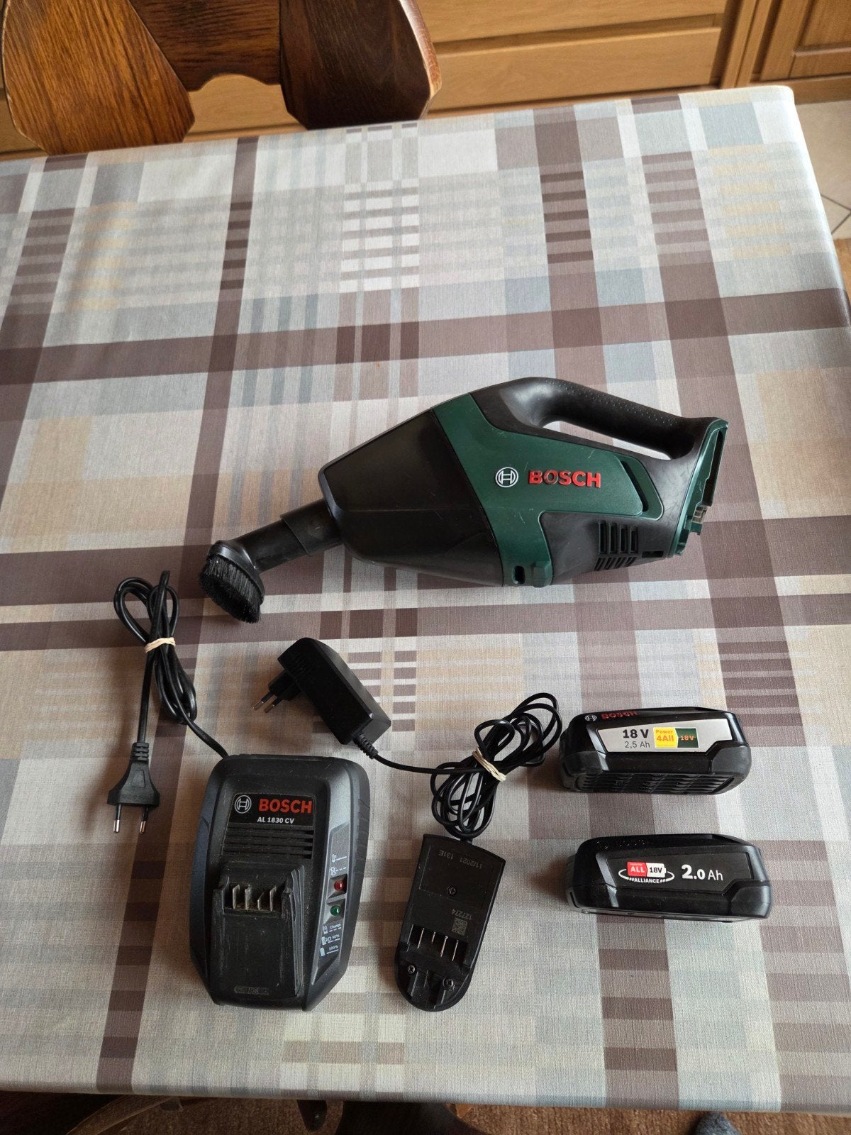 Bosch electrisch stofzuiger, Gebruikt, Bosch, Kruimeldief, Draadloos