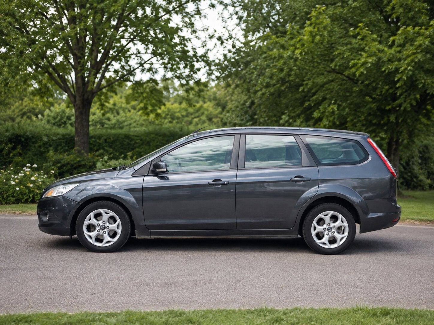 Ford Focus 1.6i • Automaat • Lez Vrij • Gekeurd voor verkoop, Auto's, Ford, Bedrijf, Radio, Euro 4, Focus