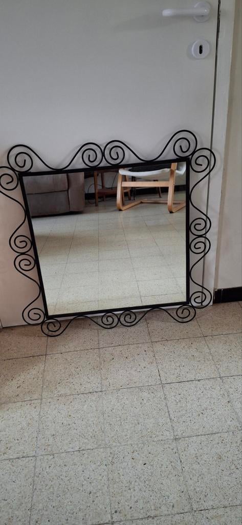 Miroir 75/75, Enlèvement