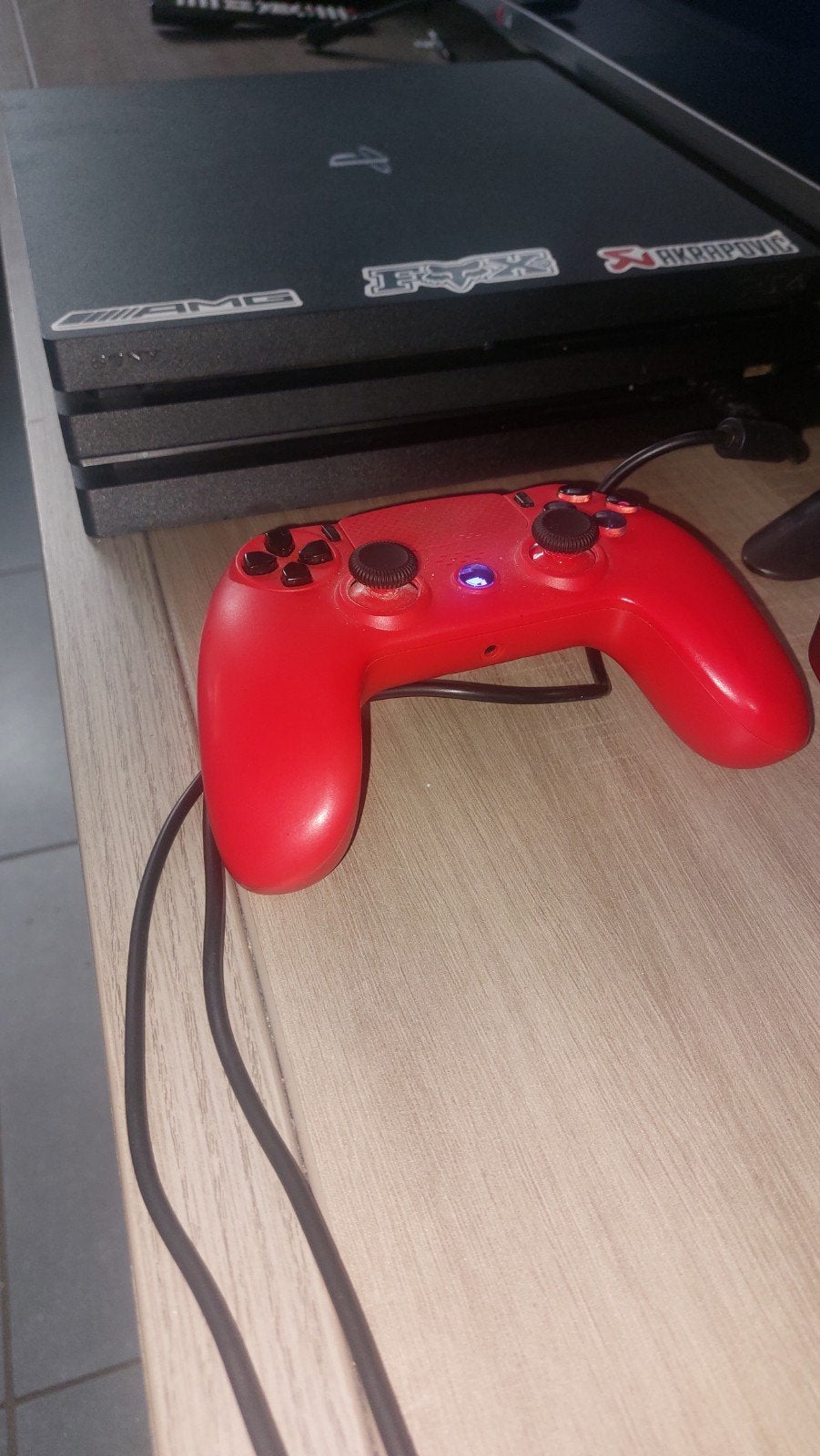 PS4 Pro 1TB + 11 Jeux 1 télécommande nouvelle pâte thermique, Games en Spelcomputers, Spelcomputers | Sony PlayStation 4, Ophalen