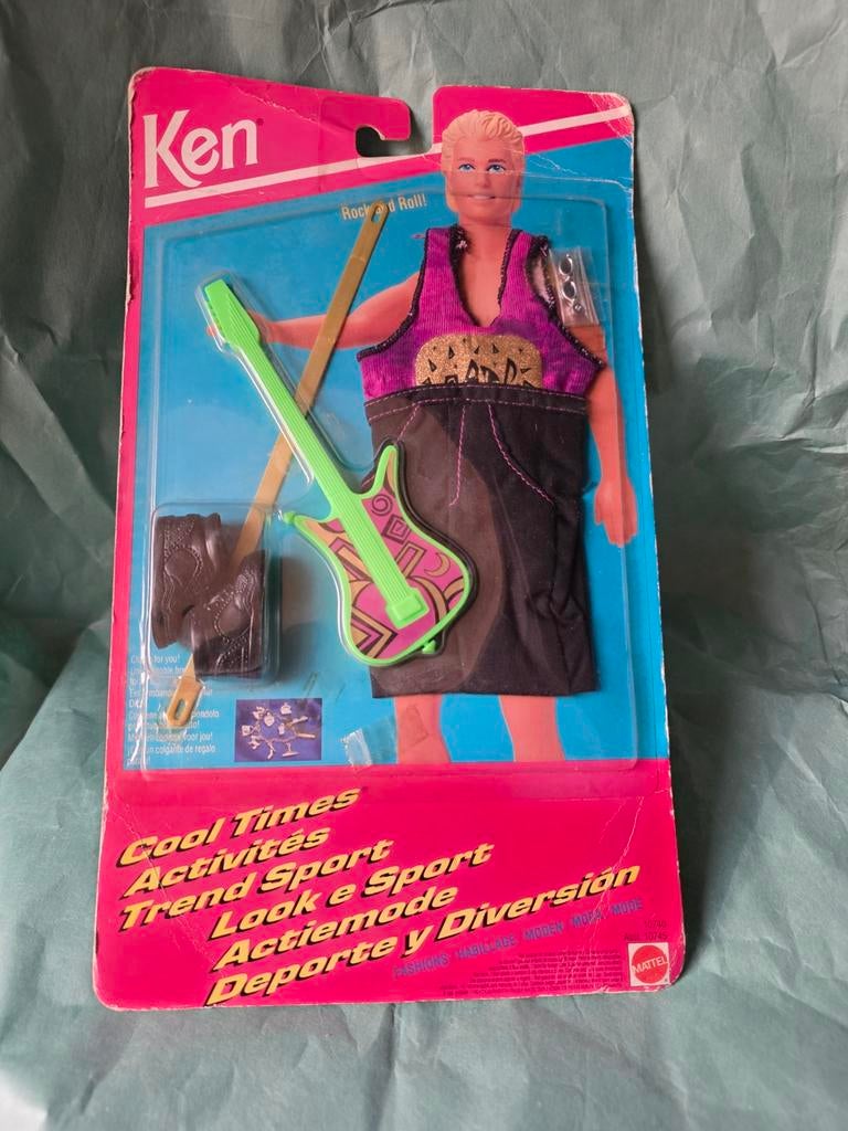 Ken Cool Times Rock n Roll de 1993 sous blister Mattel. Rega, Enlèvement ou Envoi