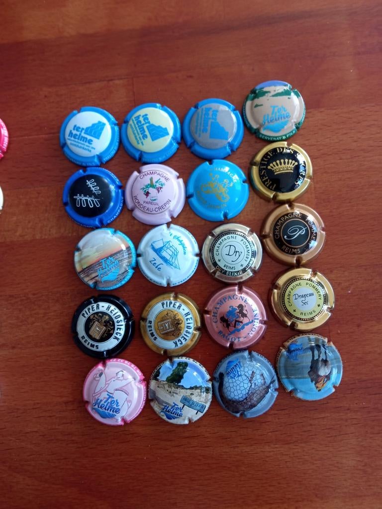Champagne capsules lot 4, Verzamelen, Verzenden