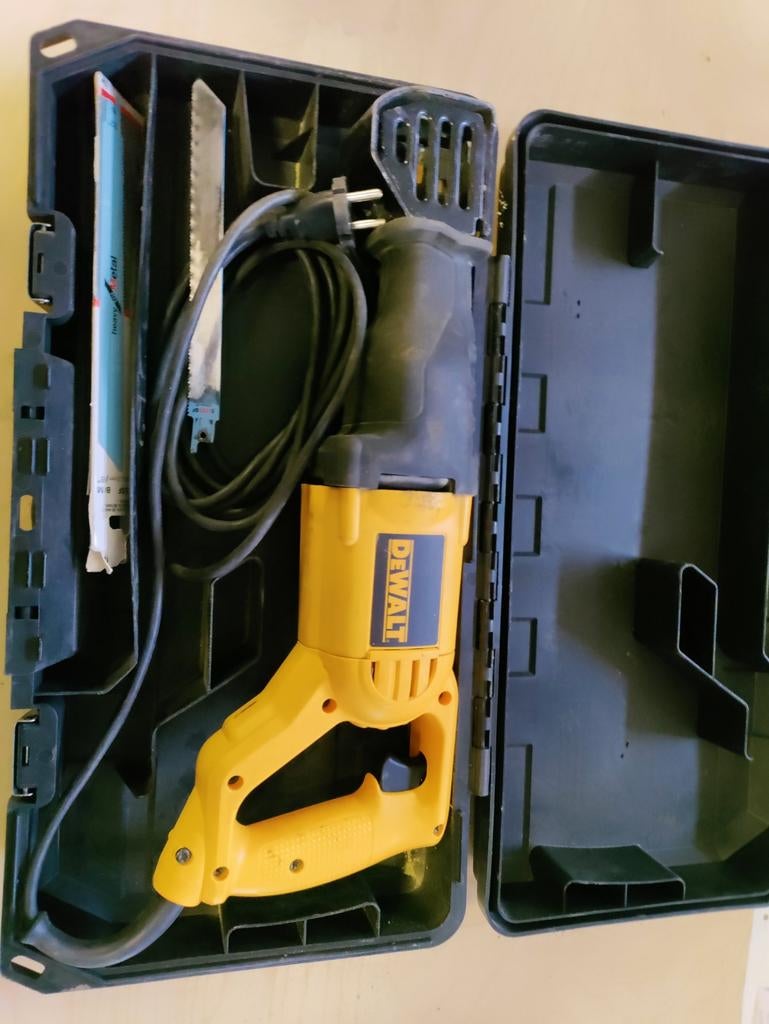 DeWalt reciprozaag, Doe-het-zelf en Bouw, Ophalen, Reciprozaag