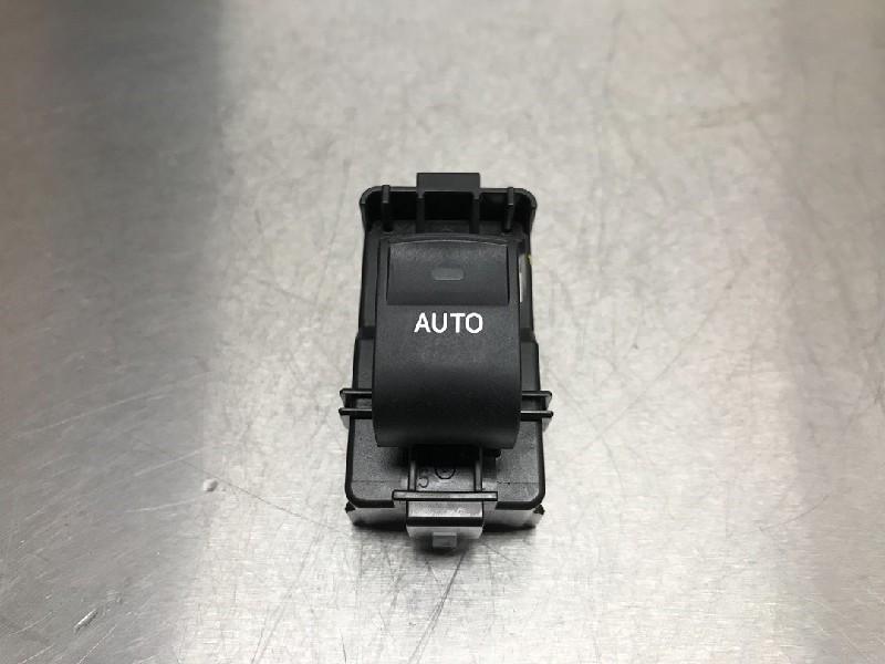 RAAMSCHAKELAAR Lexus CT 200h (01-2010/09-2020), Gebruikt, Lexus