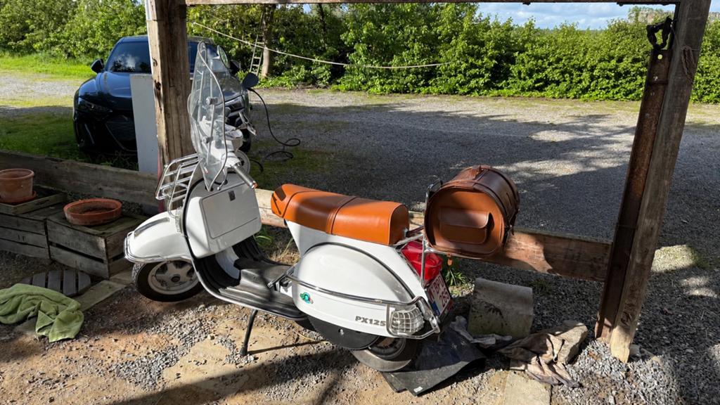 Piaggio Vespa PX125 Custom White Edition – Topstaat, Motoren, Motoren | Piaggio, Particulier, Handgeschakeld, Gebruikt, Ophalen