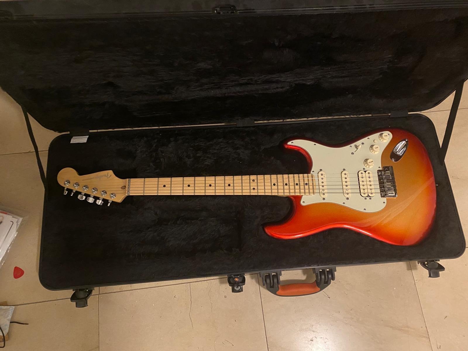 Fender American Deluxe Stratocaster HSS+draagriem/versterker, Ophalen, Fender, Met versterker, Zo goed als nieuw