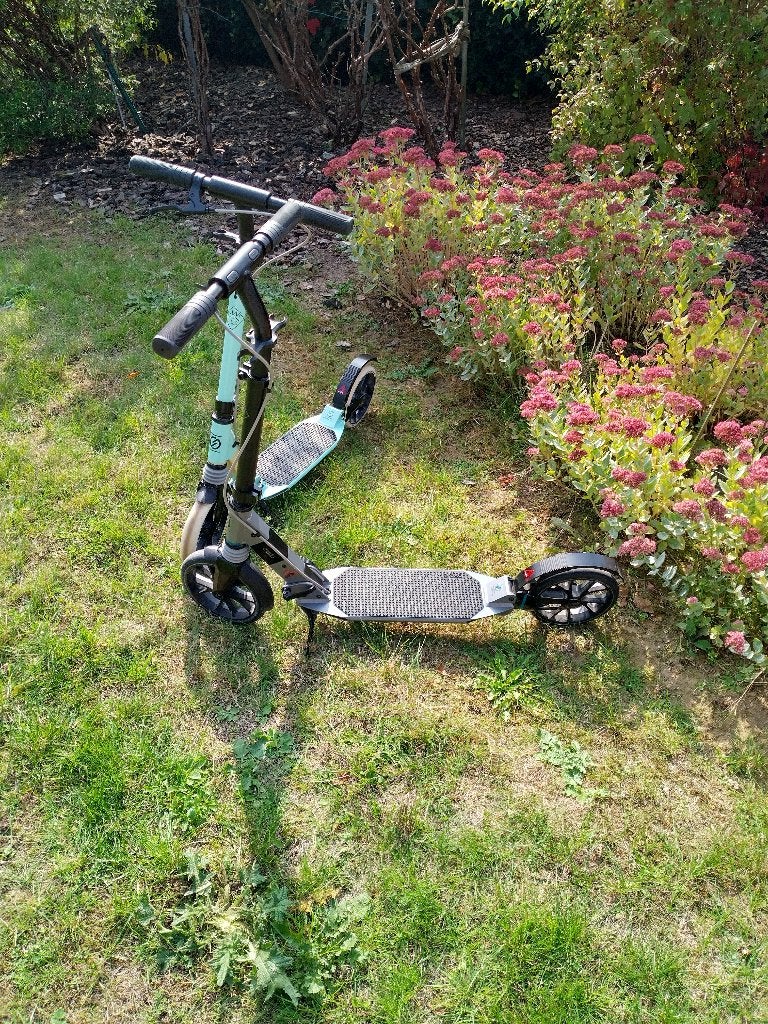 2 trottinettes (pas électriques) de chez decathlon, Vélos & Vélomoteurs, Enlèvement, Comme neuf, Step simple, Decathlon
