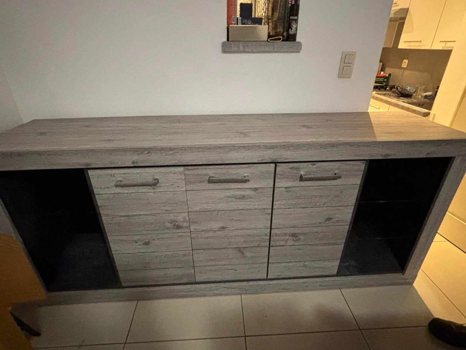Buffet, 25 à 50 cm, Enlèvement, Utilisé, Moins de 50 cm