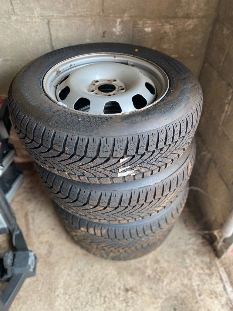 4 pneus hiver Falken Eurowinter sur jantes - 215/65 R16 98H, Enlèvement, Pneus hiver, Pneu(s)