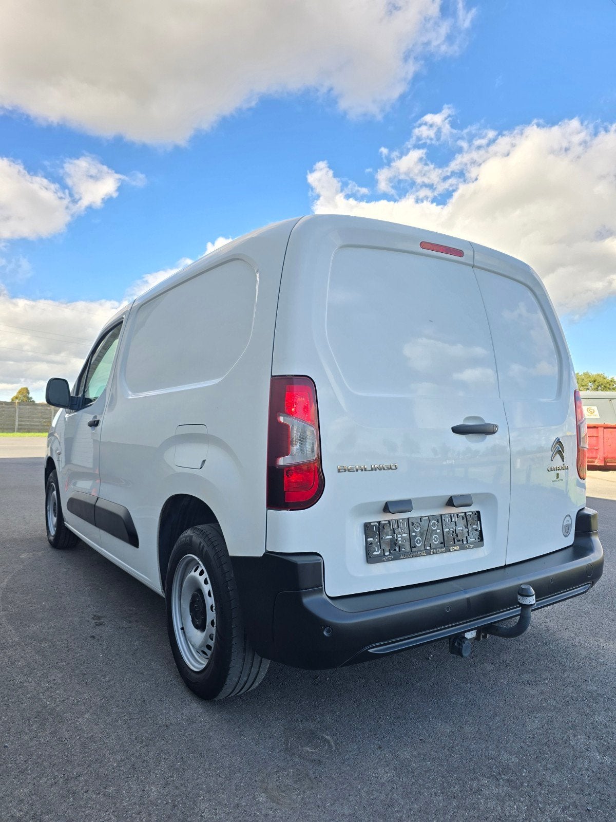 Citroën Berlingo Light Cargo 3 places avec barre de remorqua, Autos, Achat, Euro 6, Entreprise, 3 places