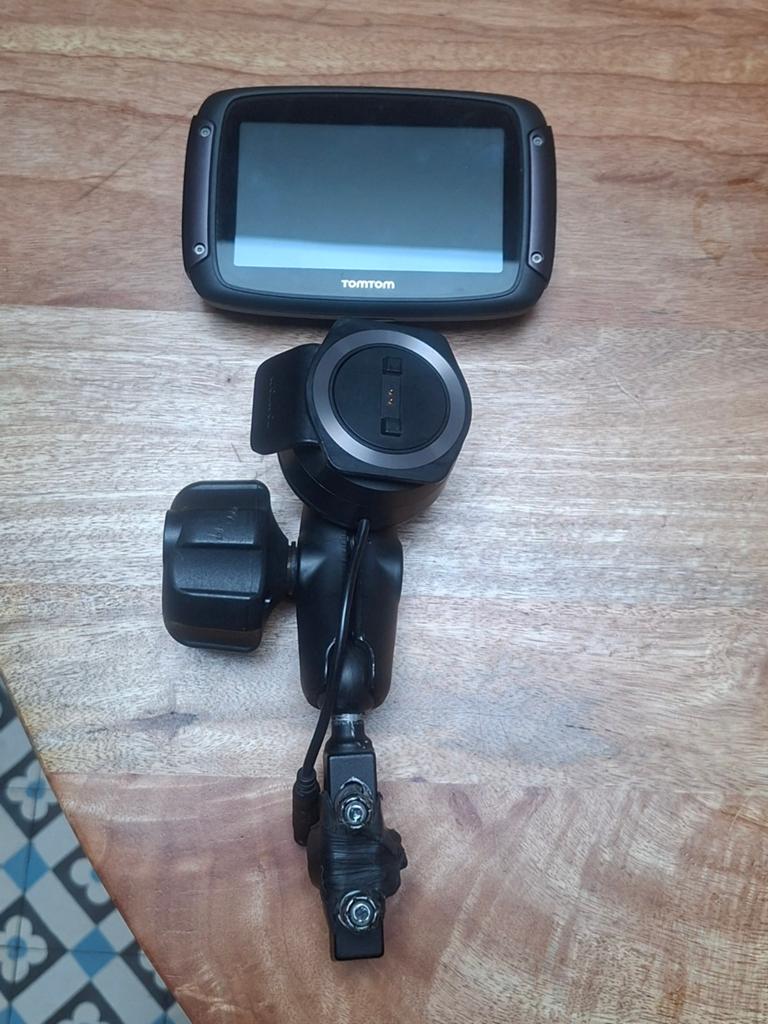 TOMTOM RIDER 50 GPS VOOR MOTORFIETSEN, Motoren
