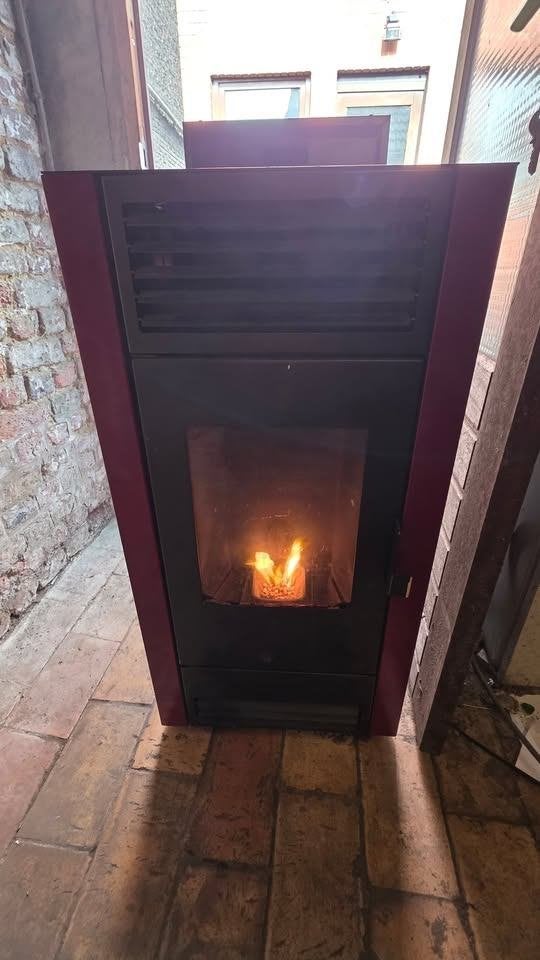 poêle a pellet, Maison & Meubles, Poêles, Autres carburants, Enlèvement, Utilisé, Poêle à granulés