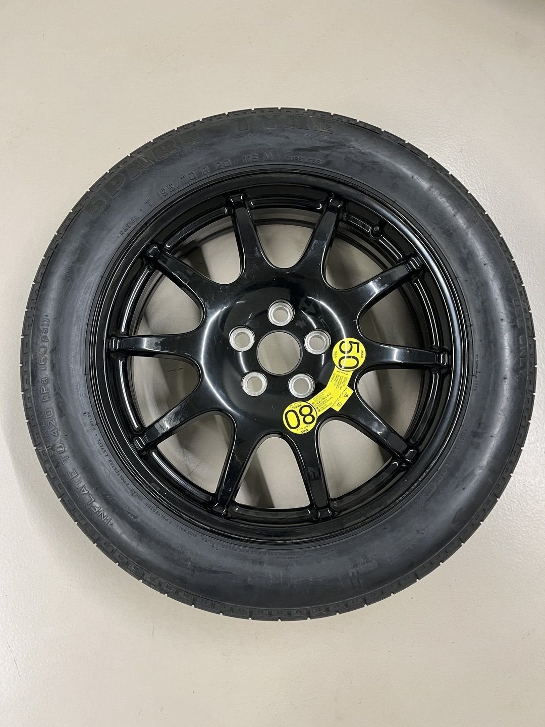Range Rover Vogue / Sport / Discovery thuiskomer Spare Tyre, Autos : Pièces & Accessoires, Pneus & Jantes, Pneus et Jantes, 4 Saisons
