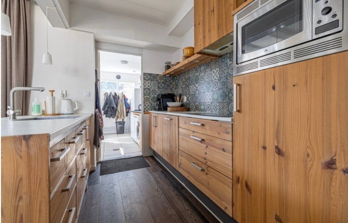 KEUKEN MET KOOKEILAND EIKEN KLEUR+APPARATUUR   ✨