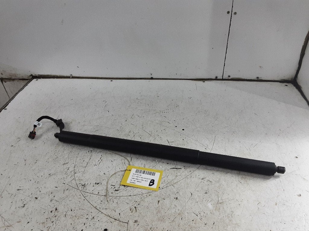 VERIN A GAZ Audi Q3 (F3B) (01-2018/06-2021) (83F827851F), Autos : Pièces & Accessoires, Auto-Union-Straße  1,
85057  Ingolstadt, DE